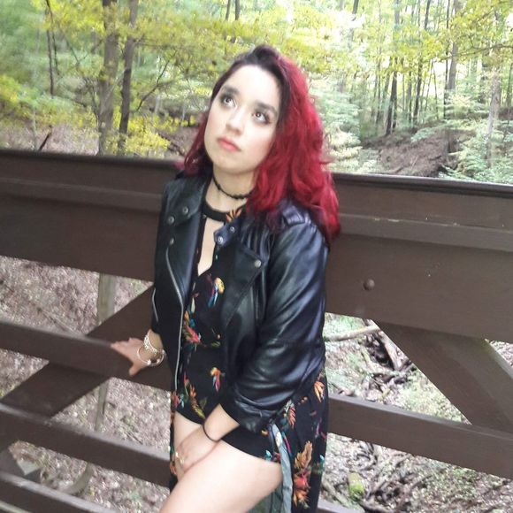 Meet your Posher, Cherry - Picture 1 of 1